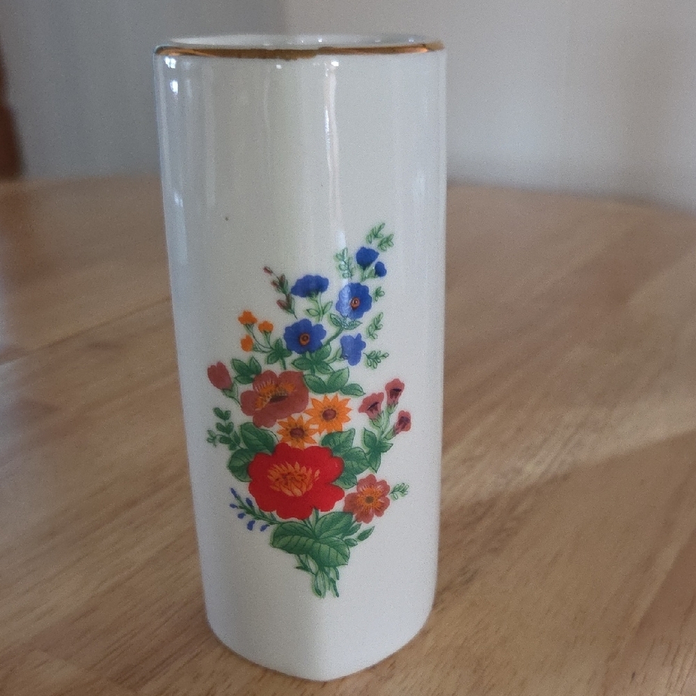 Porcelain Floral Cylinder Vase in White with Multicolor Bouquet - Picture 4 of 13
